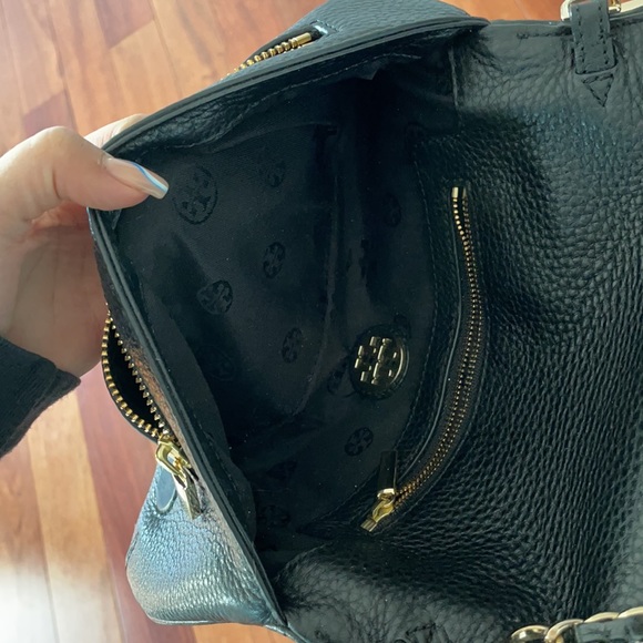Tory Burch cross body clutch - Picture 5 of 6